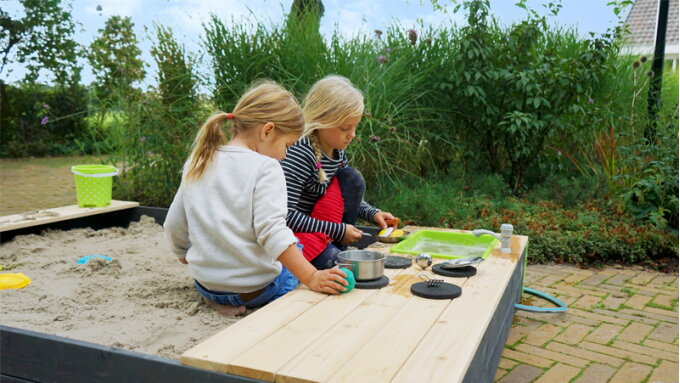 Six tips for placing, filling and maintaining the sandpit